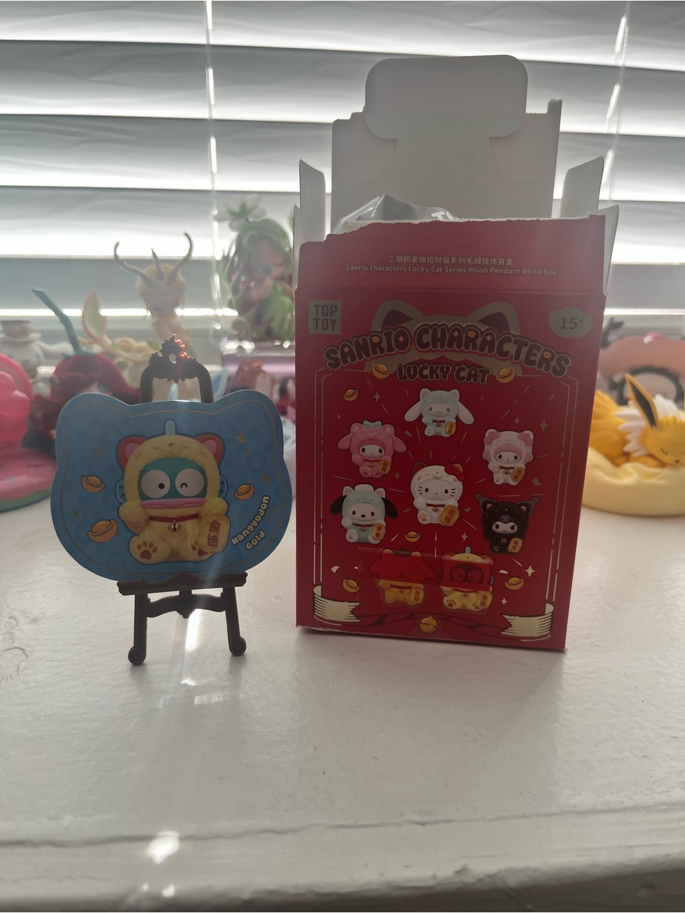 TOPTOY Sanrio Characters Lucky Cat - Hangyodon Gold